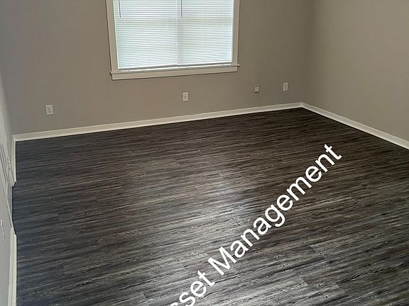 3rd image of 1992 Driftwood Ave