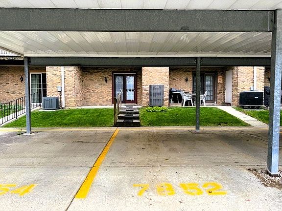 5th image of 7852 Betsy Ross Cir