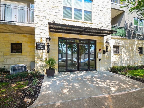 3rd image of 1010 Rosine St APT 21