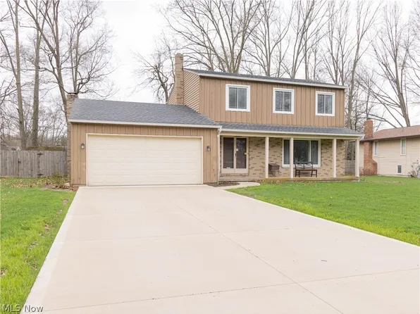 32625 Surrey Ln, Avon Lake, OH 44012