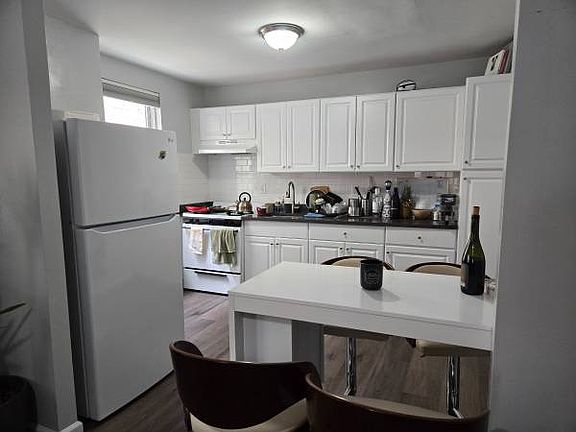 4th image of 11-37 30th Dr #1