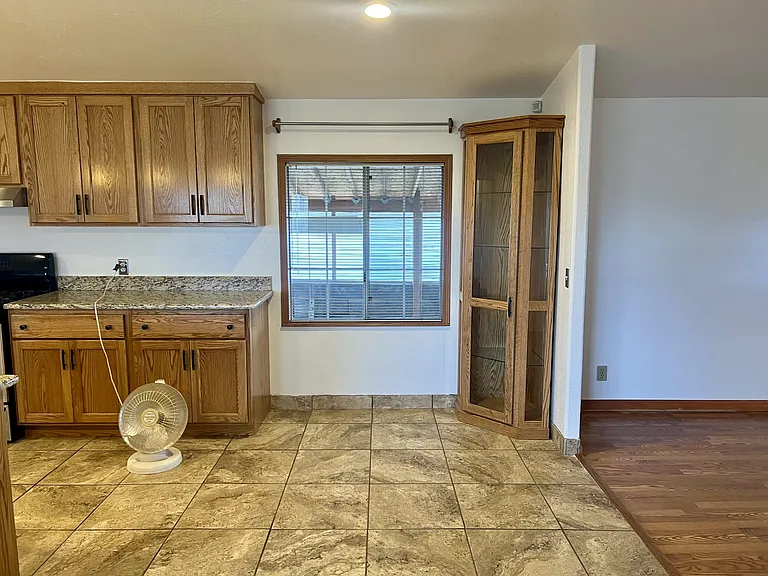 5296 Comanche Ave — Photo 10
