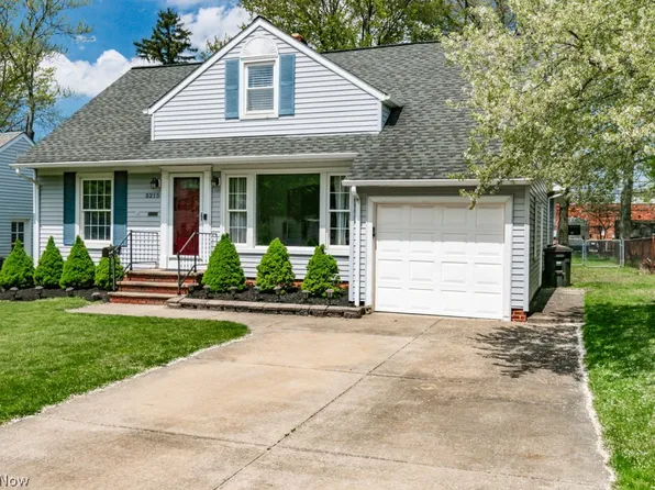 5215 Case Ave, Lyndhurst, OH 44124