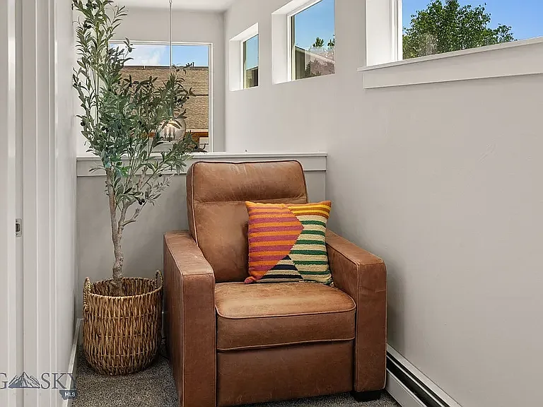 hallway nook