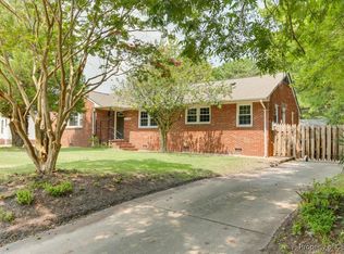 1421 Todds Ln, Hampton, VA 23666