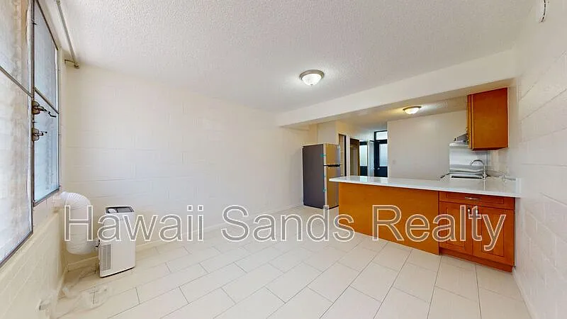 Studio, 1.0 bath, 336 sqft, $1,800 — Photo 2
