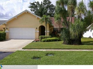 10674 180th Pl S, Boca Raton, FL 33498