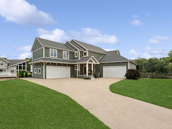 2nd image of 2545 Bay Pointe Dr