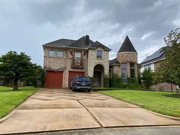 8111 Landau Park Ln, Spring, TX 77379