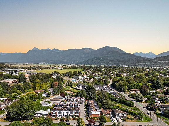 4th image of 7143 Elwood Dr