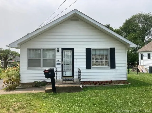 116 N Marshall Avenue, Salem, IN 47167