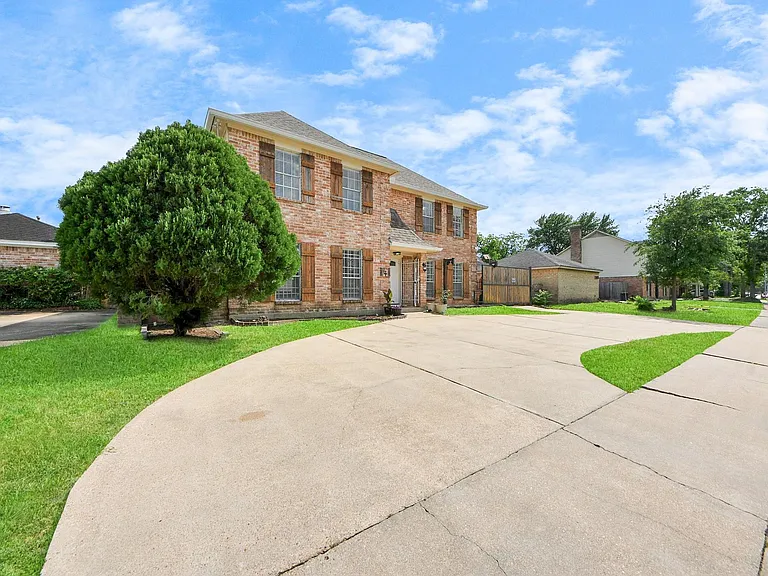 11411 Briar Forest Dr — Photo 5