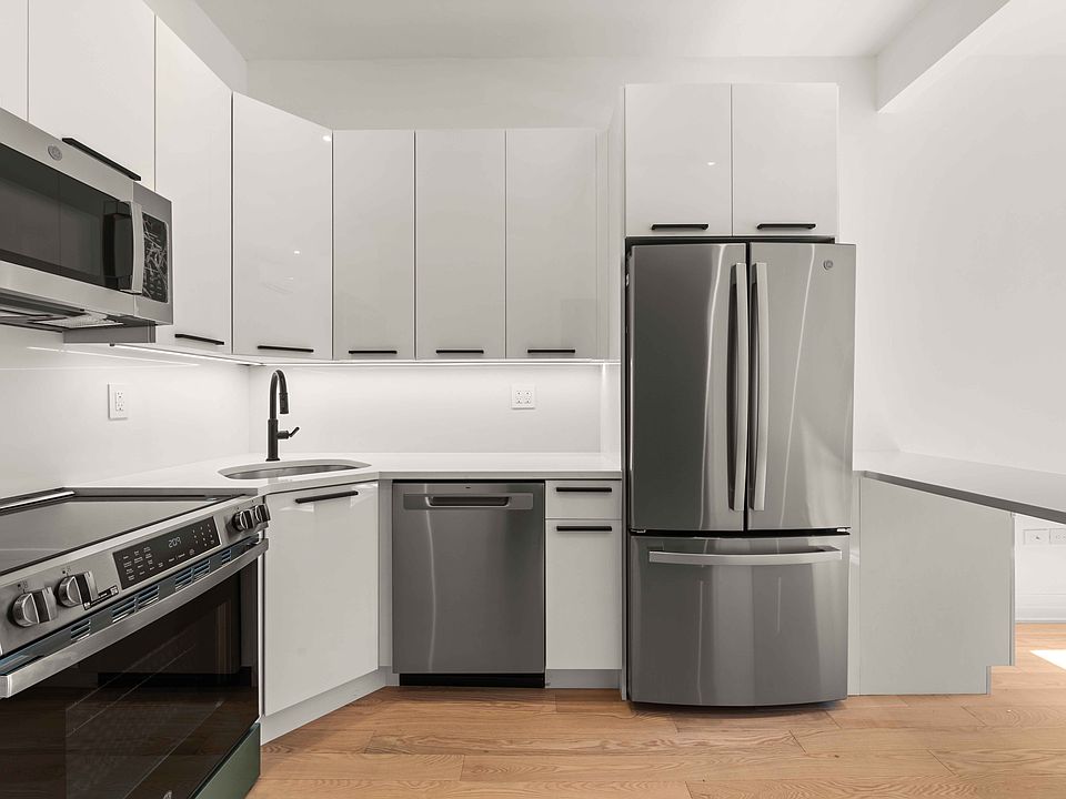 1st image of 35 Park Pl Unit 2