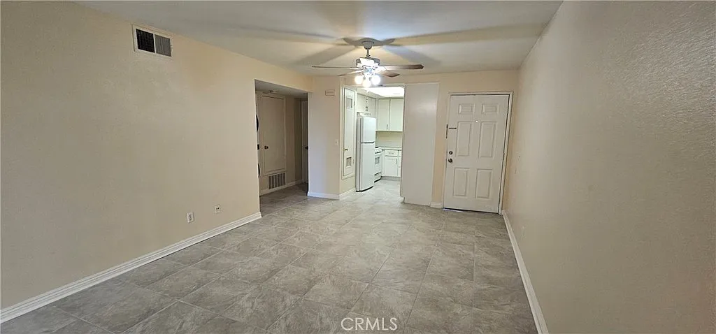 2 bed, 848 sqft, $2,050 — Photo 4