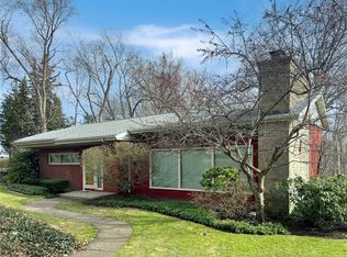 4909 Edgevale Dr, Erie, PA 16509