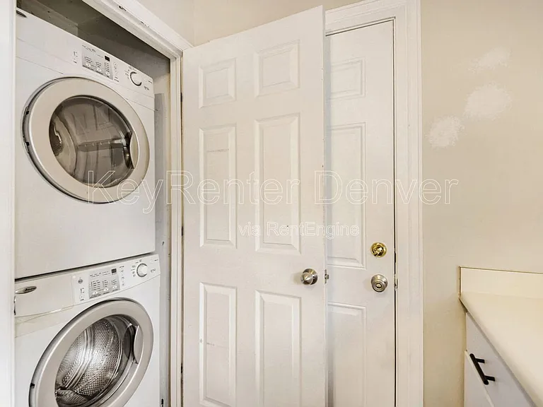 1099 S Walden Way #101 — Photo 19