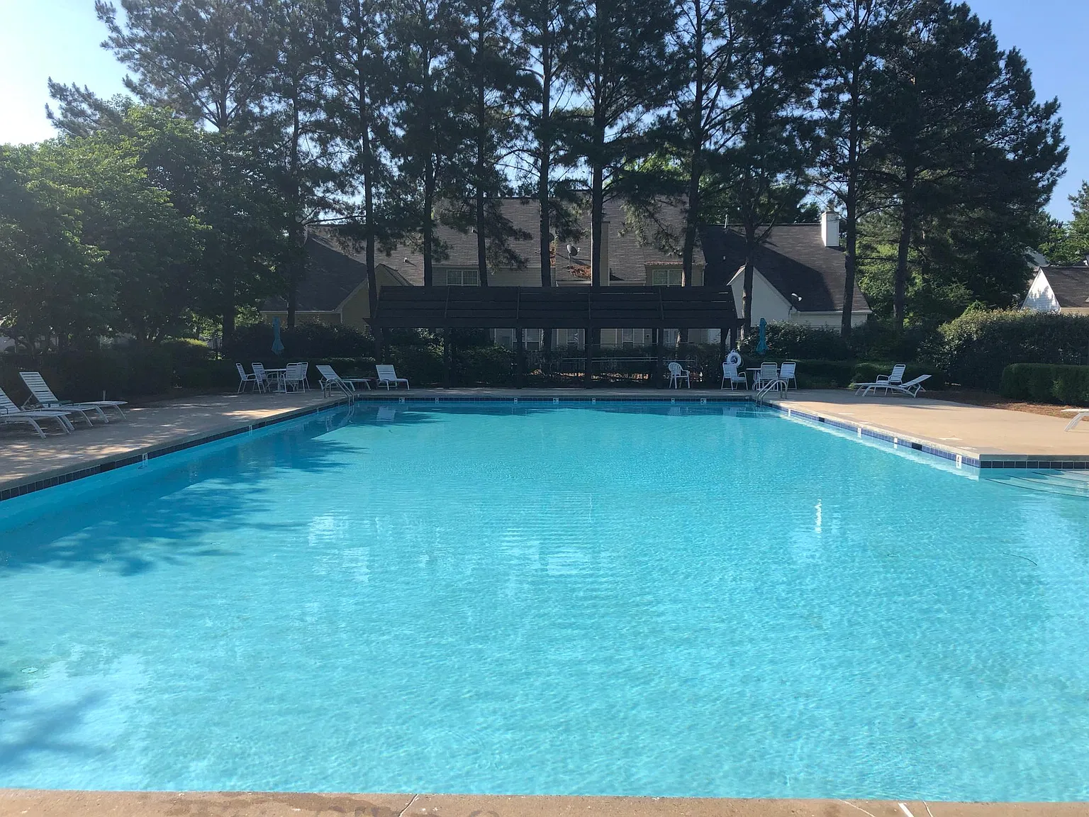 3 bed, 1360 sqft, $2,000 — Photo 3