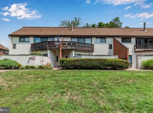 1071 Lancaster Blvd APT 11, Mechanicsburg, PA 17055