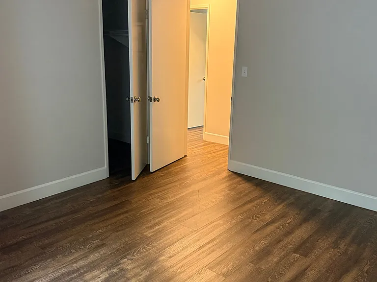149 N Mountain Trl #E — Photo 12