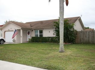 10186 Yeoman Ln, Royal Palm Beach, FL 33411