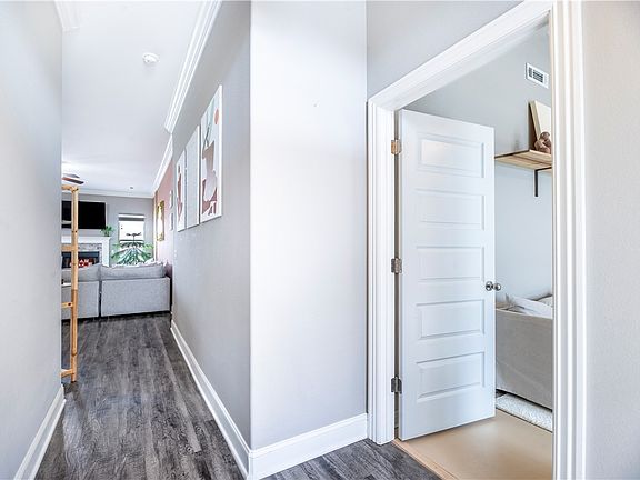 5th image of 5336 Overcrest Ave