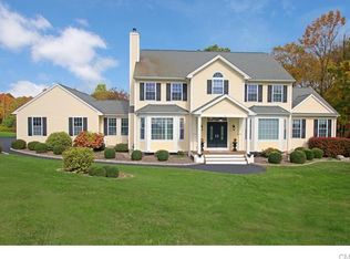 3 Hay Meadow Ln, New Milford, CT 06776