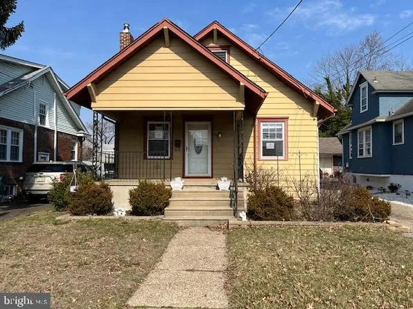 17 W Gloucester Pike, Barrington, NJ 08007