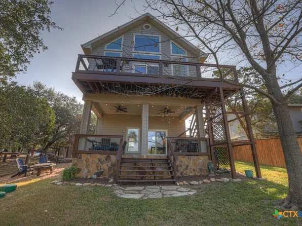 1156 Riviera Dr, Canyon Lake, TX 78133