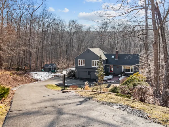 5 Westwood Road, Essex, CT 06442