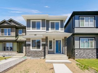 9552 Carson Bnd SW, Edmonton, AB T6W5G7