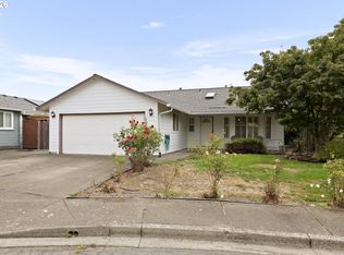 1143 SW James Ct, Dundee, OR 97115
