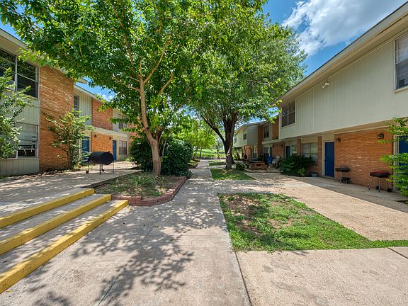 3rd image of 2802 Lasses Blvd APT 18