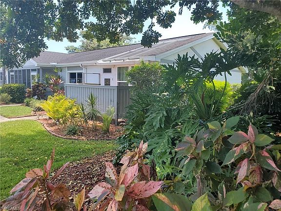 2nd image of 6889 Myerlee Gardens Ave