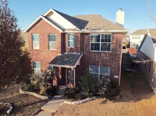 8905 Wayne St, Aubrey, TX 76227