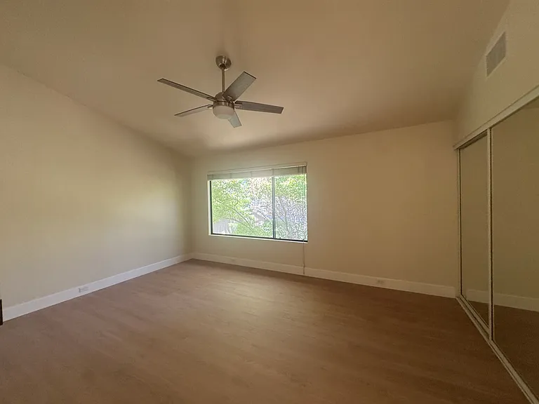 1915 Discovery Village Ln — Photo 19