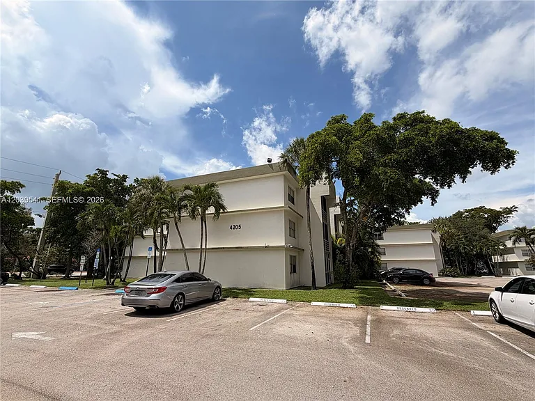 4205 N University Dr #309 — Photo 22