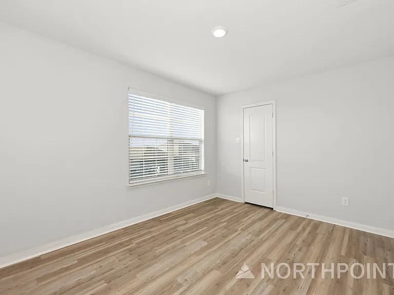 132 Bush Dr — Photo 13