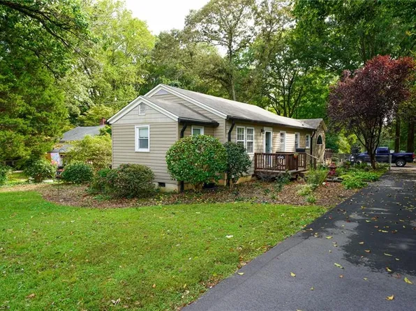3424 Royalton St, Winston Salem, NC 27104