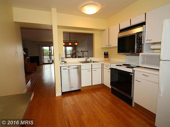 5th image of 7012 Channel Village Ct APT 101