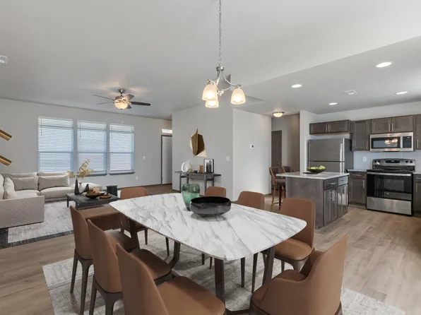 17020 E Riverside Ln, Veradale, WA 99037