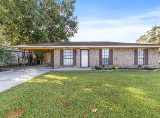 229 Auburn Dr, Carencro, LA 70520