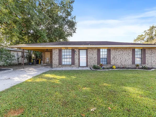 229 Auburn Dr, Carencro, LA 70520