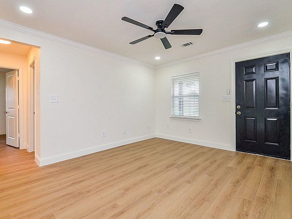 2nd image of 5710 Cherry St