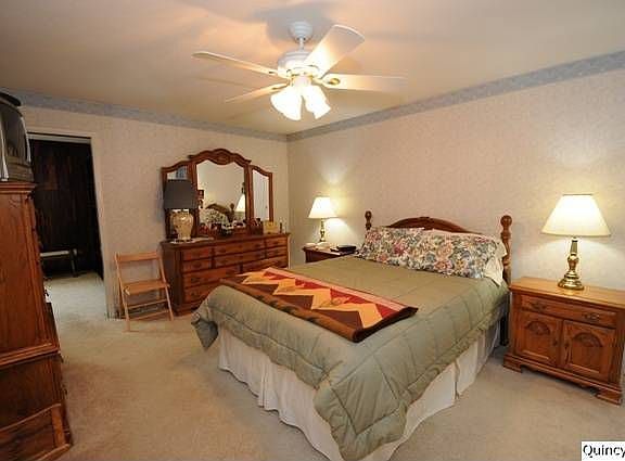 Home for Sale in Quincy, IL $189,000