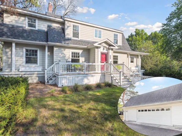 5709 Eden Prairie Rd, Minnetonka, MN 55345