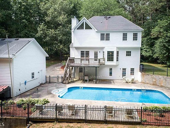 4th image of 125 Brooklet Way