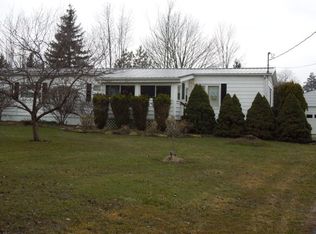 3725 Fallen Dr, Jamestown, PA 16134