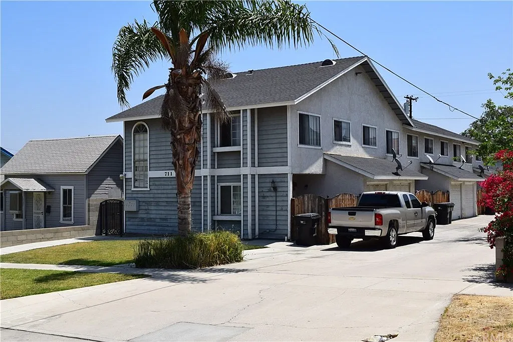 2 bed, 1200 sqft, $2,400 — Photo 1