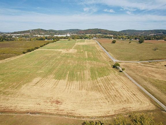 4th image of 1941 Elihu Cabin Hollow Rd