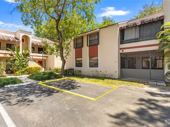 20260 NE 3rd Ct APT 3, Miami, FL 33179